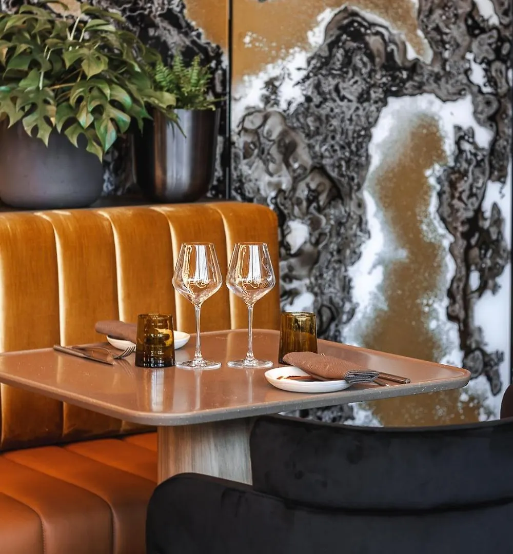 Pullman Lyon Hotel 4*,